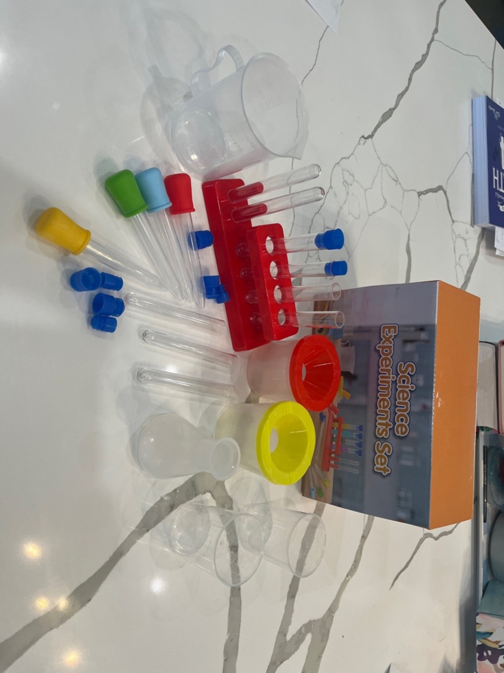 Source Unknown Science Experiments Set - Red, Yellow, Blue, Green, Light Blue
